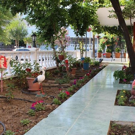 Eysan Pansiyon Akçay Buitenkant foto