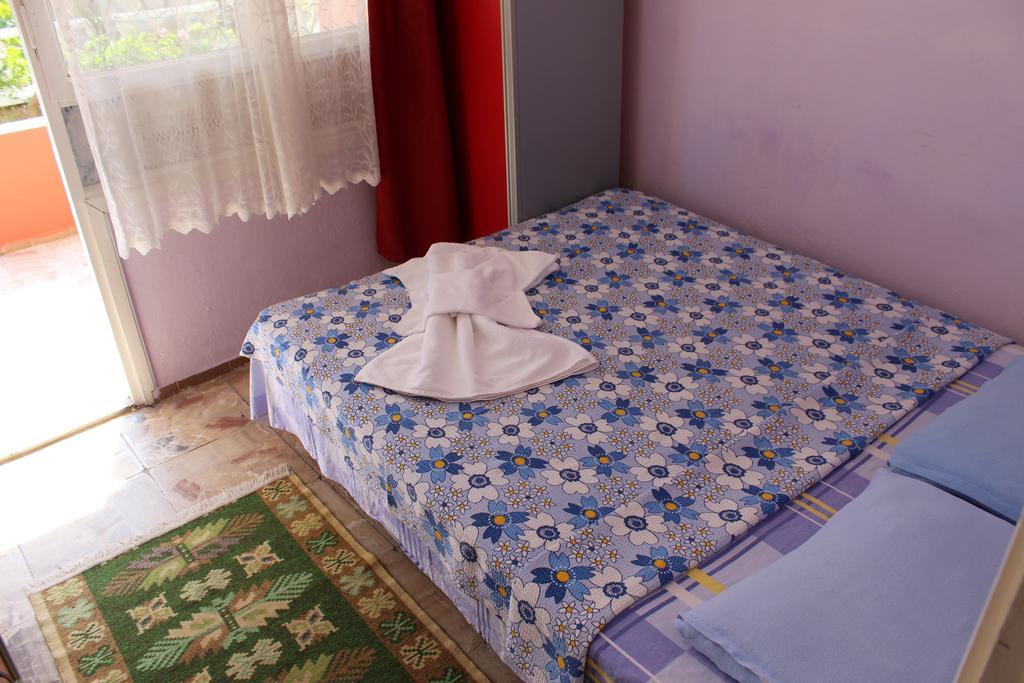 Eysan Pansiyon Akçay Kamer foto