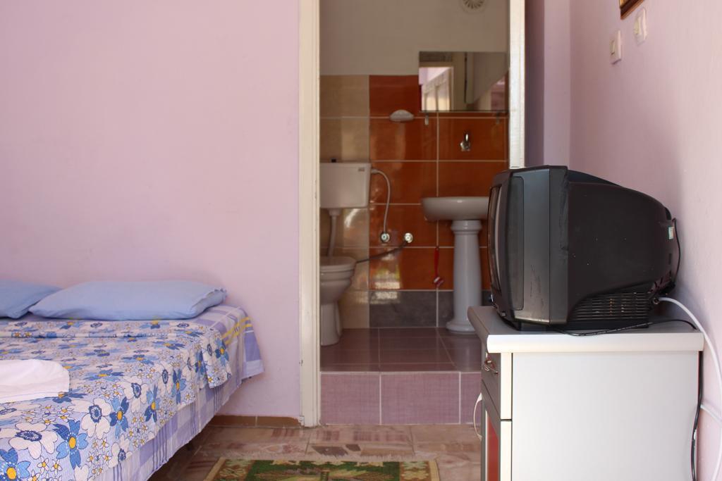 Eysan Pansiyon Akçay Kamer foto