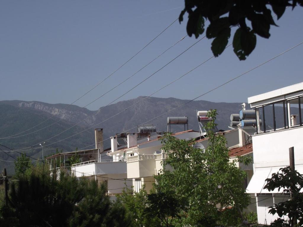 Eysan Pansiyon Akçay Buitenkant foto